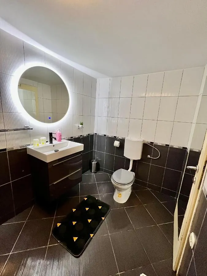 Apartment Nikolina Trogir 0*,  Croatie