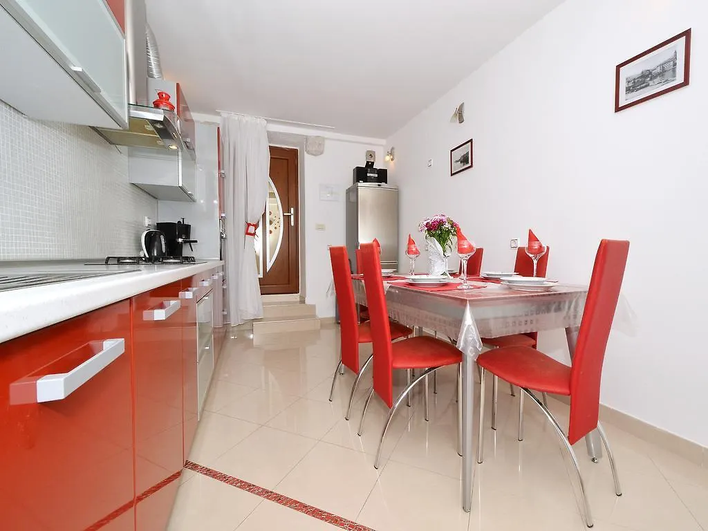 Apartment Nikolina Trogir