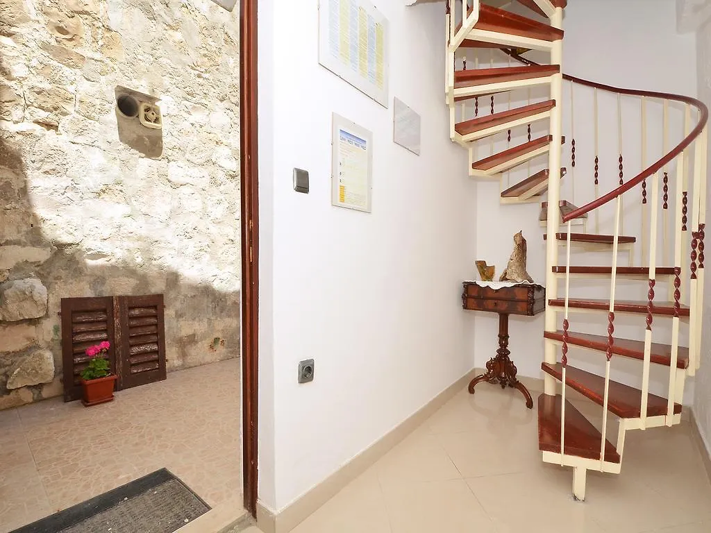 Apartment Nikolina Trogir